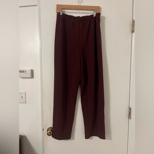 Susan Graver Women's burgundy pants size LP (R115)